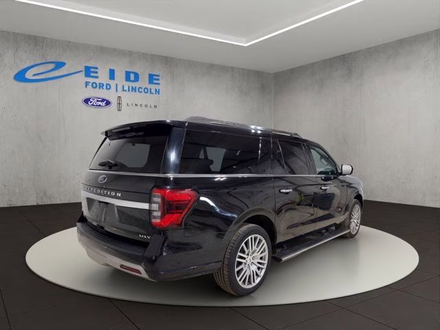 2022 Agate Black Metallic Ford Expedition Max Platinum 4X4 SUV