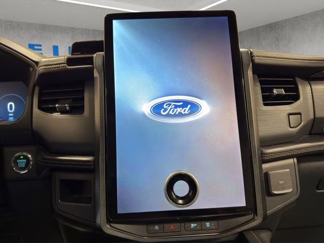 2022 Agate Black Metallic Ford Expedition Max Platinum 4X4 SUV
