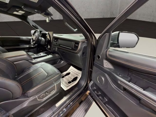 2022 Agate Black Metallic Ford Expedition Max Platinum 4X4 SUV