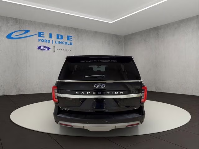 2022 Agate Black Metallic Ford Expedition Max Platinum 4X4 SUV