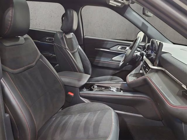 2025 Carbonized Gray Metallic Ford Explorer ST 4X4 SUV
