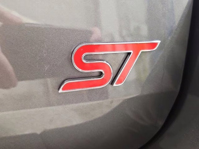 2025 Carbonized Gray Metallic Ford Explorer ST 4X4 SUV