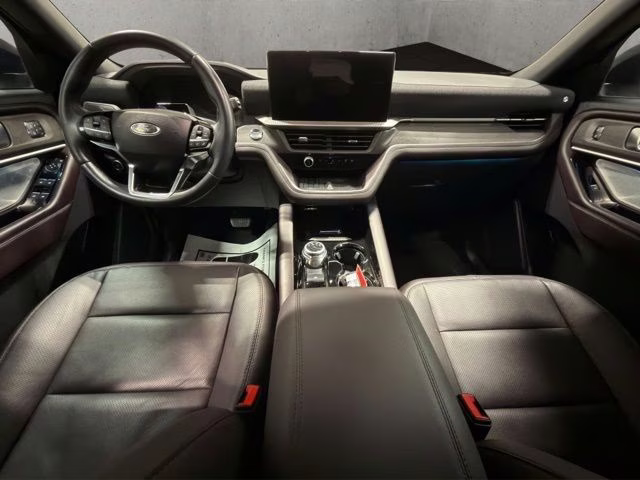 2025 Star White Metallic TC Ford Explorer Platinum 4X4 SUV