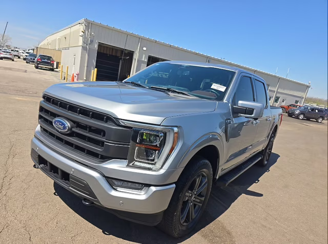 2023 Iconic Silver Metallic Ford F-150 Lariat 4X4 Truck