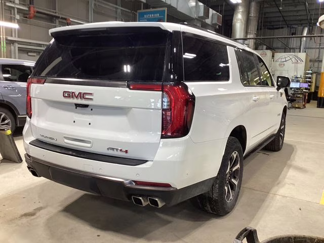 2025 Summit White GMC Yukon XL AT4 Ultimate 4X4 SUV