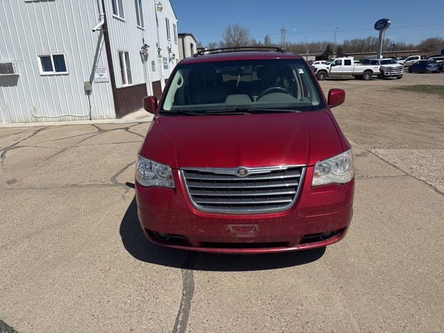 2008 Inferno Red Crystal Pearlcoat/Black Vinyl Top Chrysler Town & Country Touring FWD Van