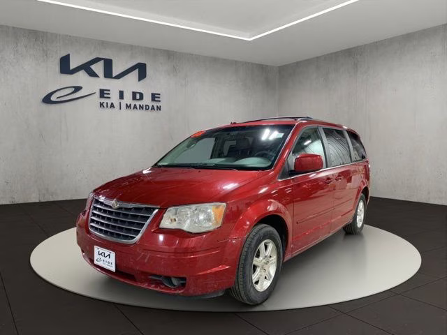 2008 Inferno Red Crystal Pearlcoat/Black Vinyl Top Chrysler Town & Country Touring FWD Van