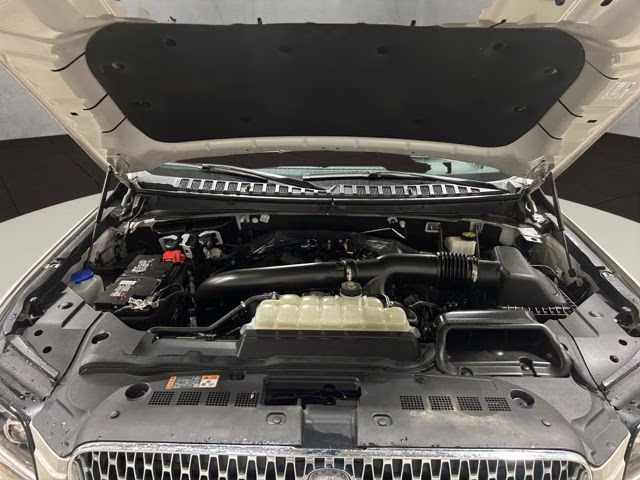 2024 Ceramic Pearl Metallic Tri-Coat Lincoln Navigator L Reserve 4X4 SUV
