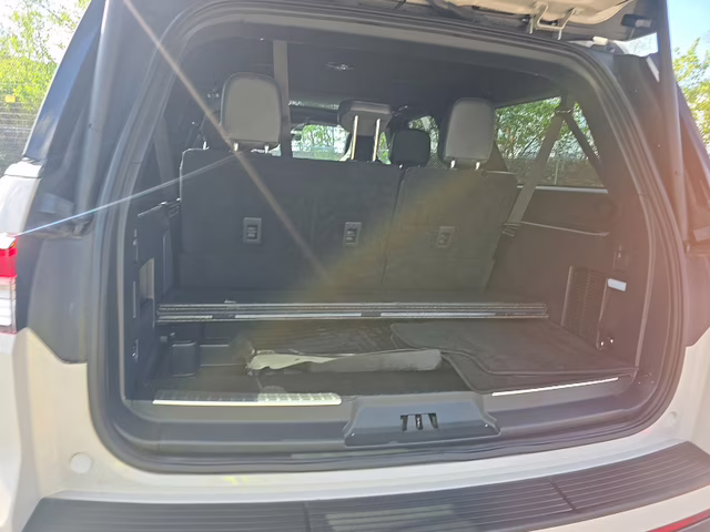 2024 Pearl Metallic Lincoln Navigator L Reserve 4X4 SUV