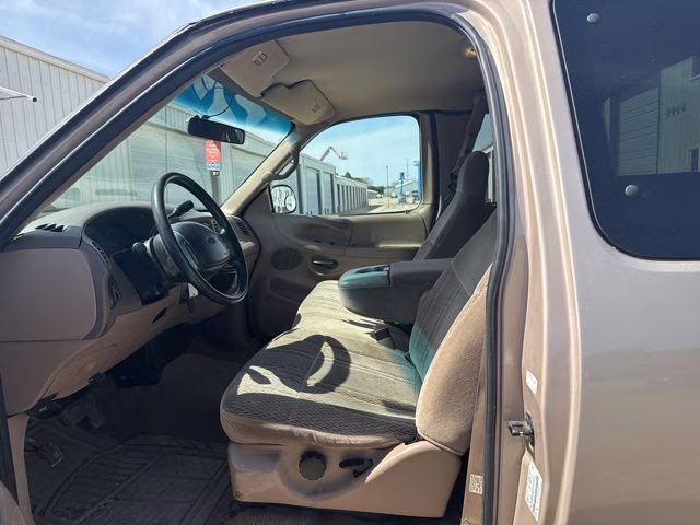 1998 Champagne Ford F-150 XLT 4X4 Truck