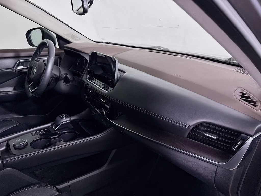 2021 Gun Metallic Nissan Rogue SL AWD SUV