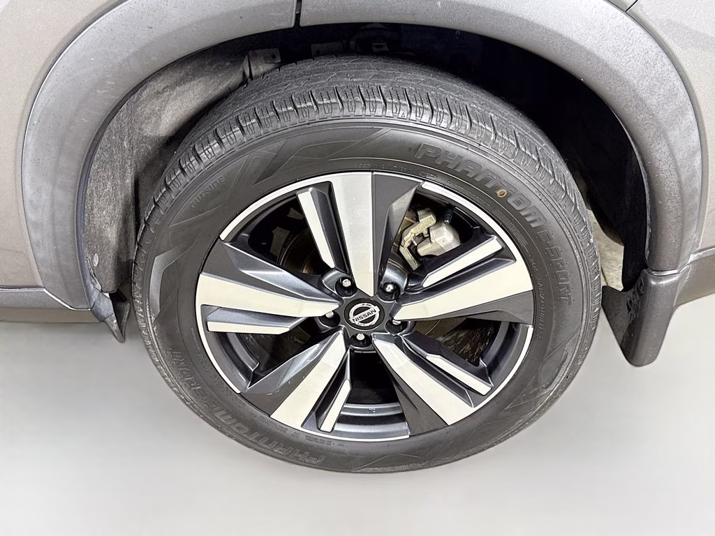 2021 Gun Metallic Nissan Rogue SL AWD SUV
