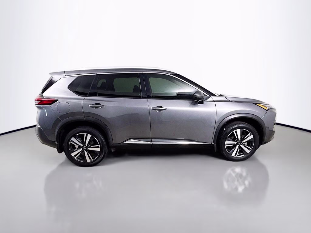 2021 Gun Metallic Nissan Rogue SL AWD SUV