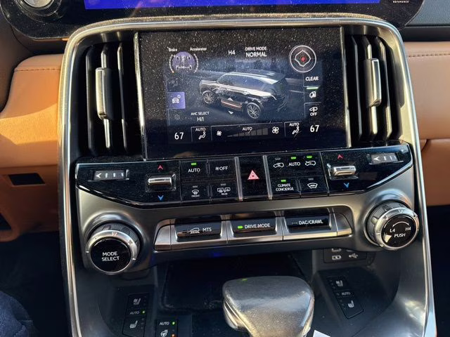 2023 Nori Green Pearl Lexus LX 600 Luxury 4X4 SUV