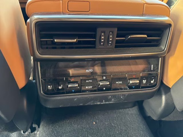 2023 Nori Green Pearl Lexus LX 600 Luxury 4X4 SUV