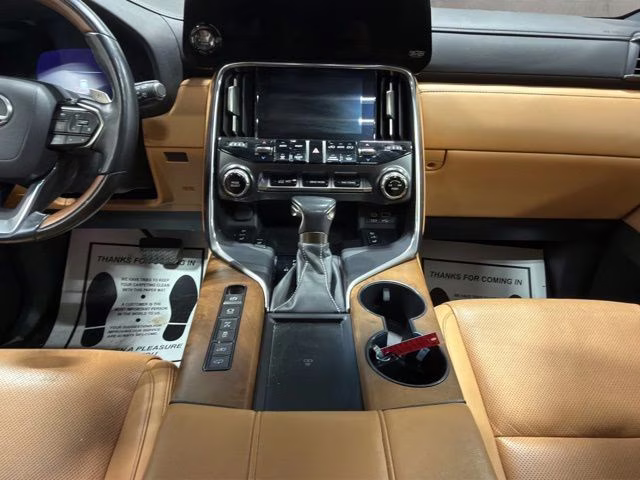 2023 Nori Green Pearl Lexus LX 600 Luxury 4X4 SUV