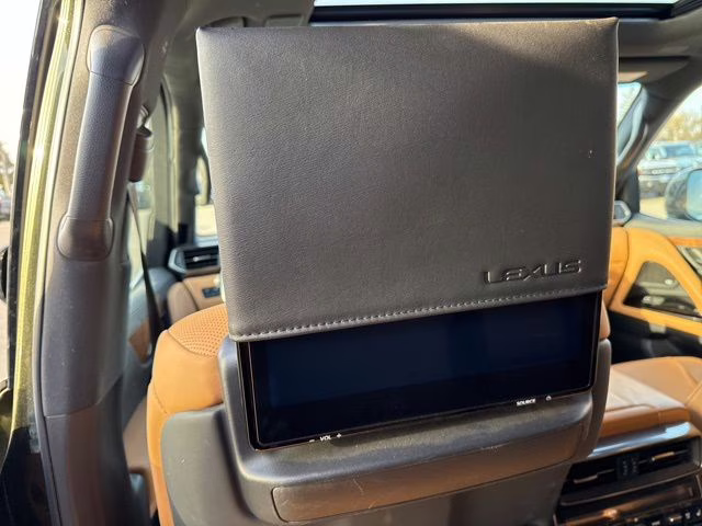 2023 Nori Green Pearl Lexus LX 600 Luxury 4X4 SUV