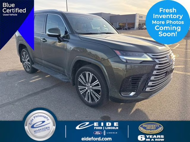 2023 Nori Green Pearl Lexus LX 600 Luxury 4X4 SUV