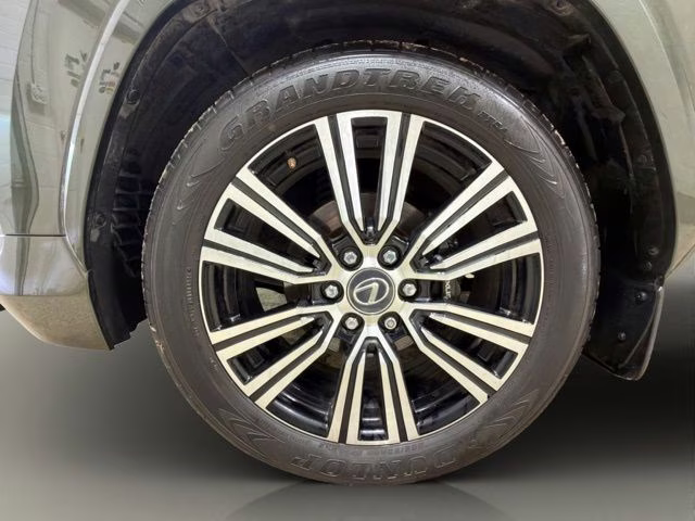 2023 Nori Green Pearl Lexus LX 600 Luxury 4X4 SUV