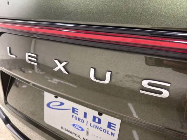2023 Nori Green Pearl Lexus LX 600 Luxury 4X4 SUV