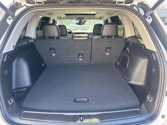 2024 Bright White Clearcoat Jeep Grand Cherokee Limited 4X4 SUV