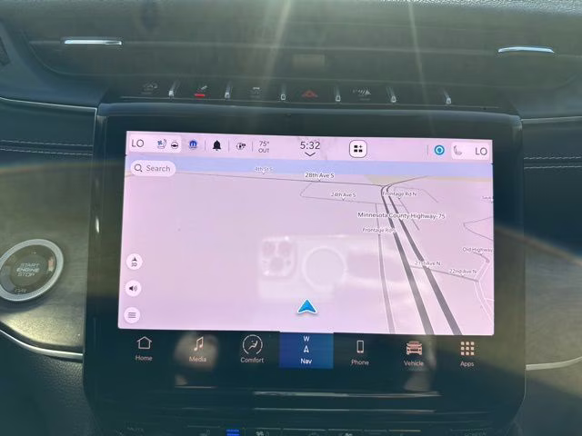 2024 Bright White Clearcoat Jeep Grand Cherokee Limited 4X4 SUV