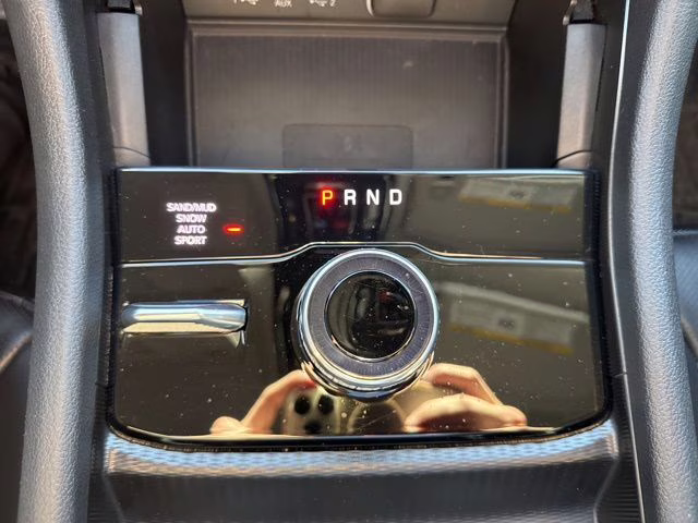 2024 Bright White Clearcoat Jeep Grand Cherokee Limited 4X4 SUV