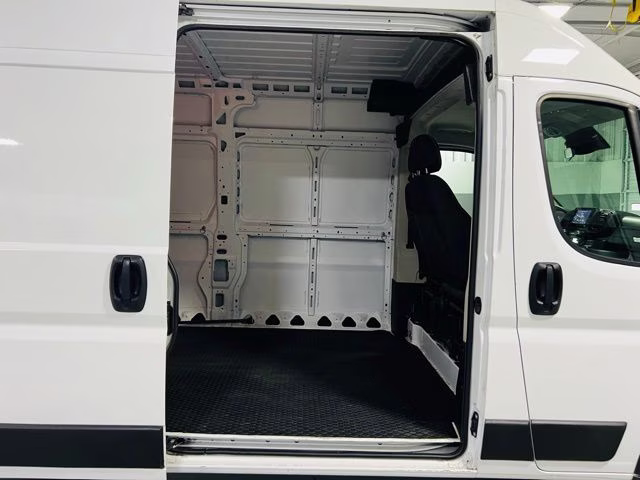 2022 Bright White Clearcoat Ram ProMaster 2500 High Roof FWD Van