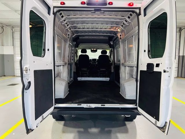 2022 Bright White Clearcoat Ram ProMaster 2500 High Roof FWD Van