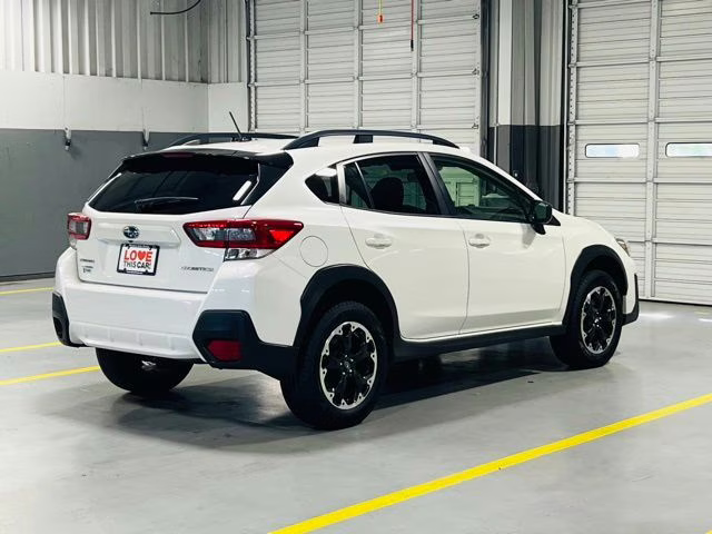 2022 Crystal White Pearl Subaru Crosstrek Base AWD SUV