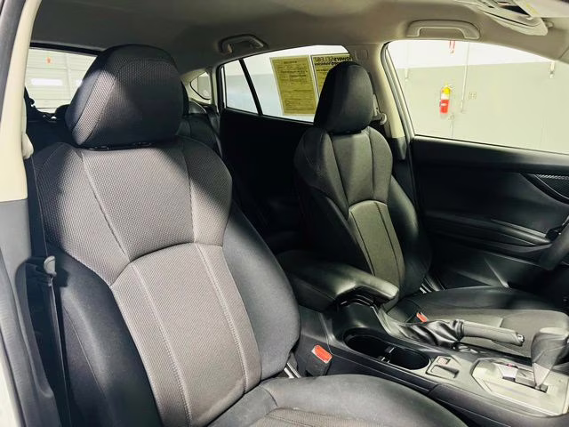 2022 Crystal White Pearl Subaru Crosstrek Base AWD SUV