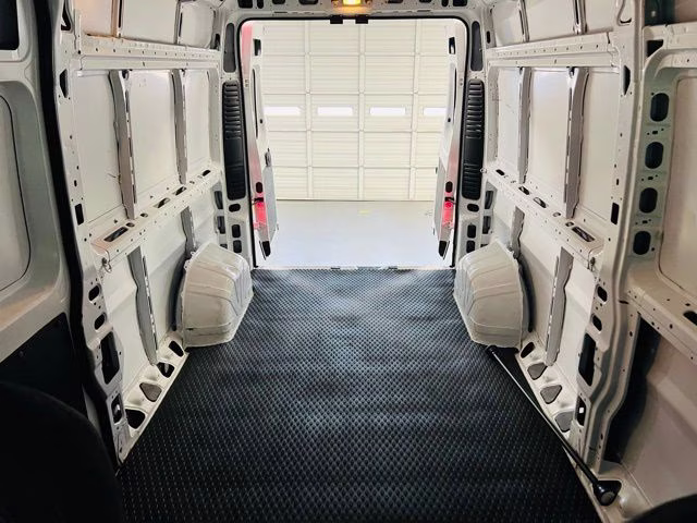 2022 Bright White Clearcoat Ram ProMaster 2500 High Roof FWD Van