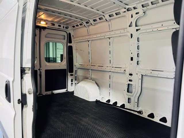 2022 Bright White Clearcoat Ram ProMaster 2500 High Roof FWD Van