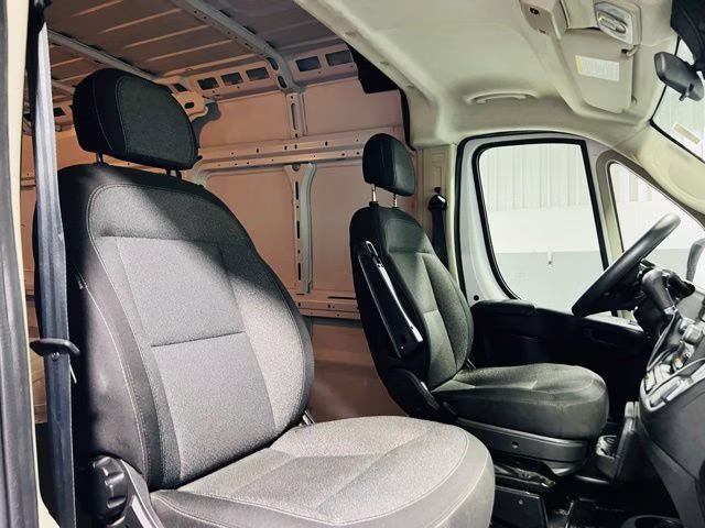 2022 Bright White Clearcoat Ram ProMaster 2500 High Roof FWD Van