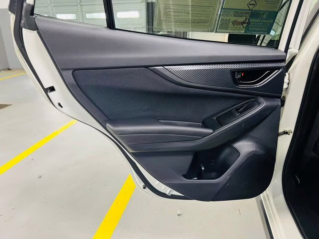 2022 Crystal White Pearl Subaru Crosstrek Base AWD SUV