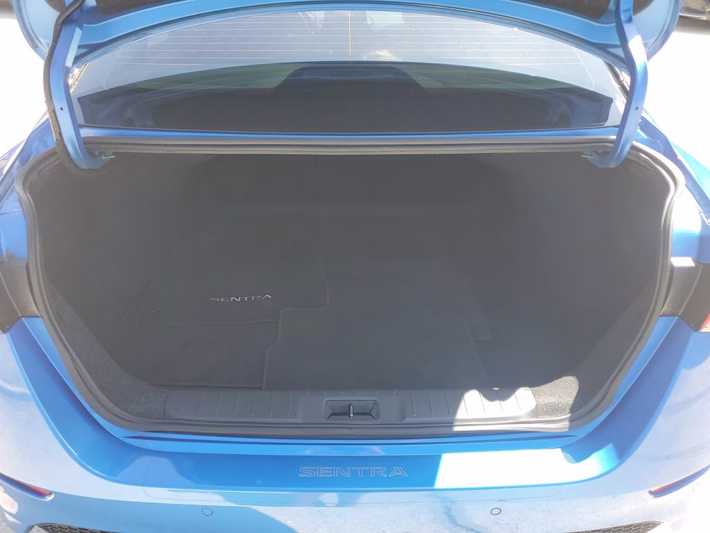 2021 Electric Blue/Super Black Nissan Sentra SR FWD Sedan