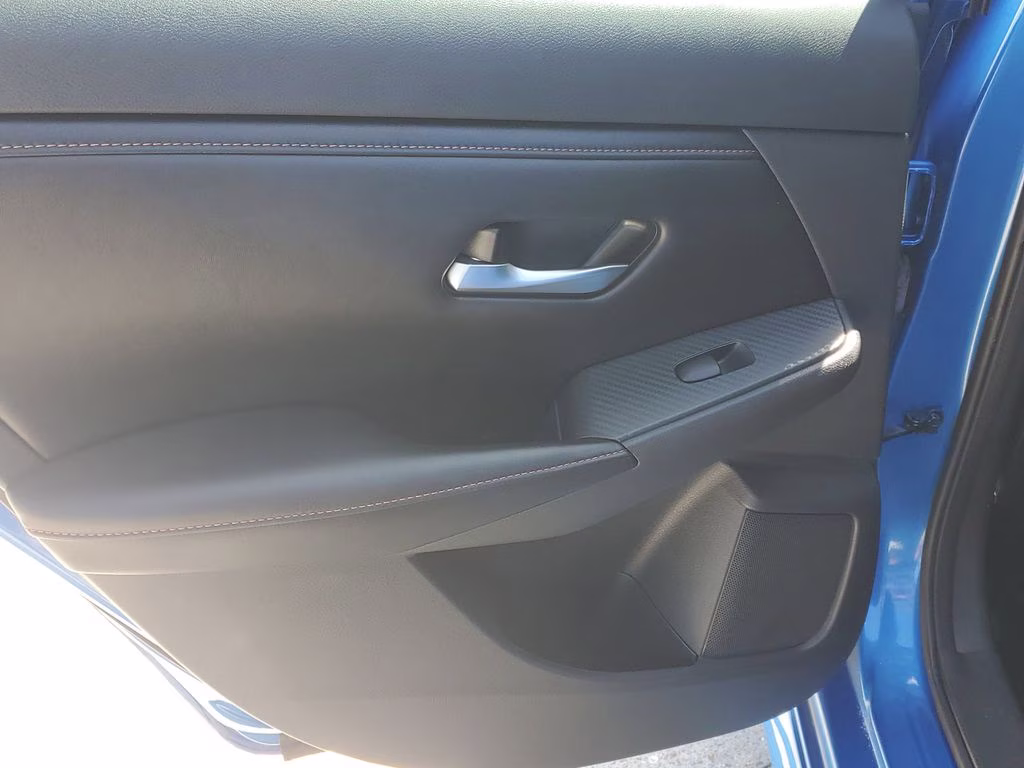 2021 Electric Blue/Super Black Nissan Sentra SR FWD Sedan
