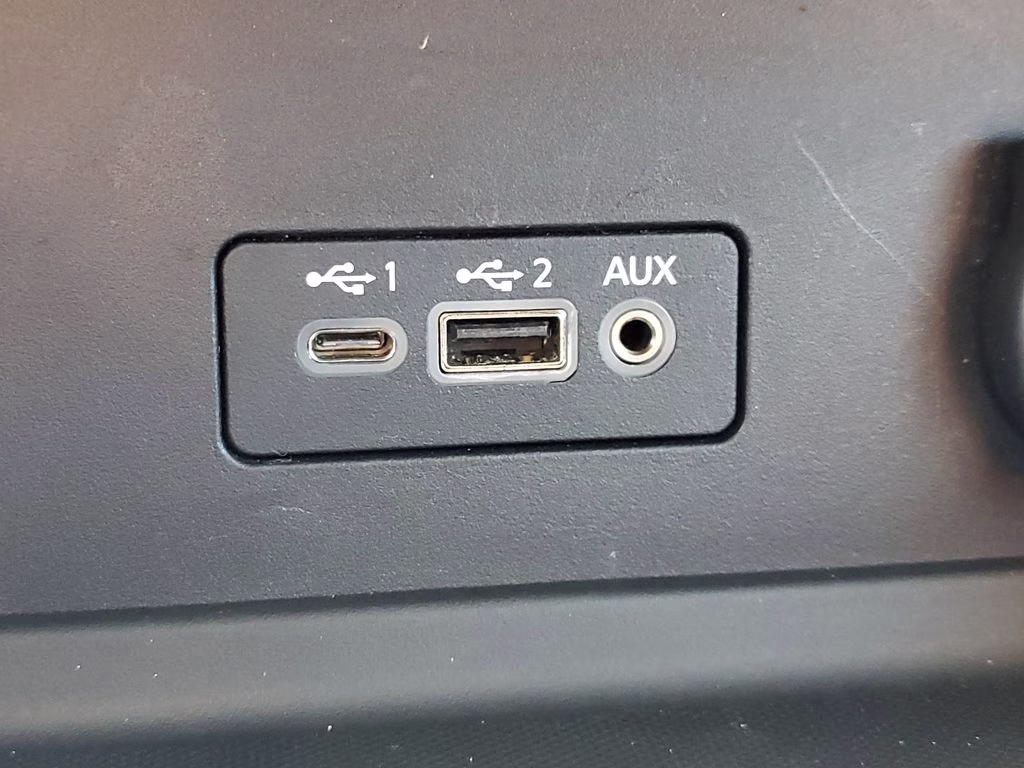 2021 Electric Blue/Super Black Nissan Sentra SR FWD Sedan