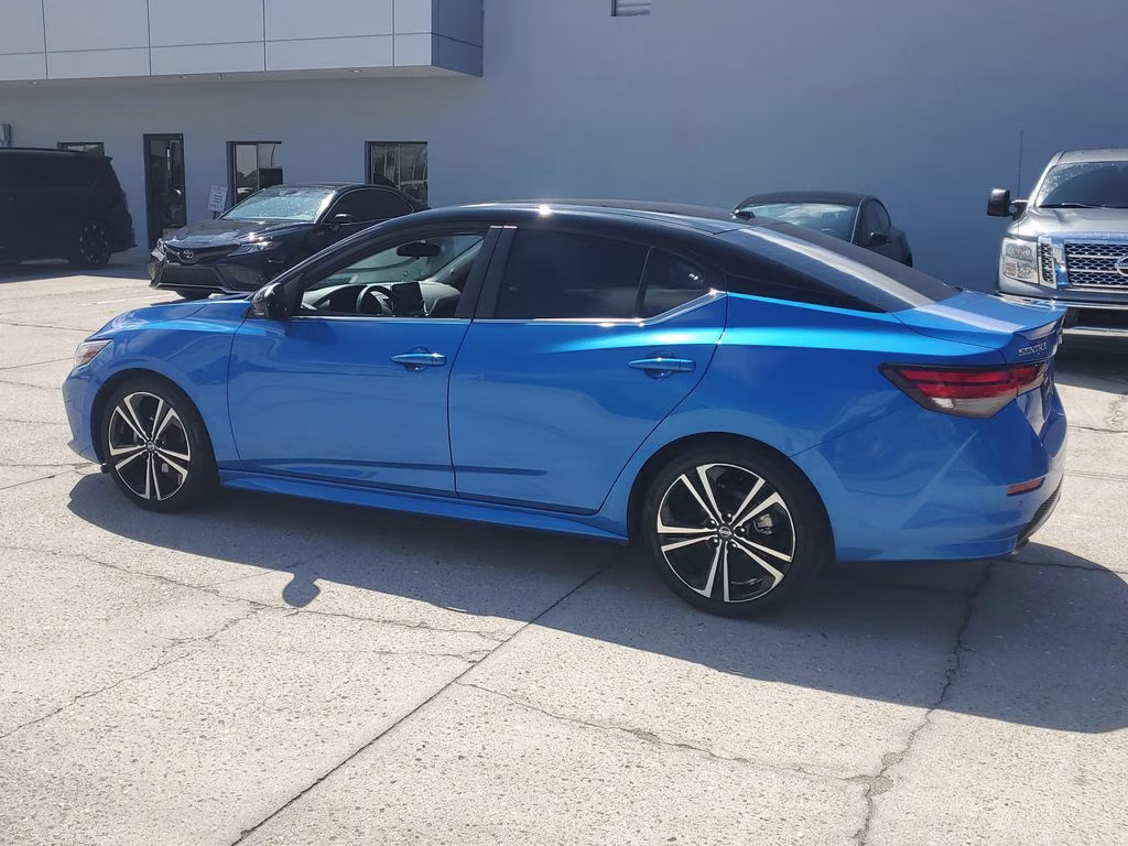 2021 Electric Blue/Super Black Nissan Sentra SR FWD Sedan