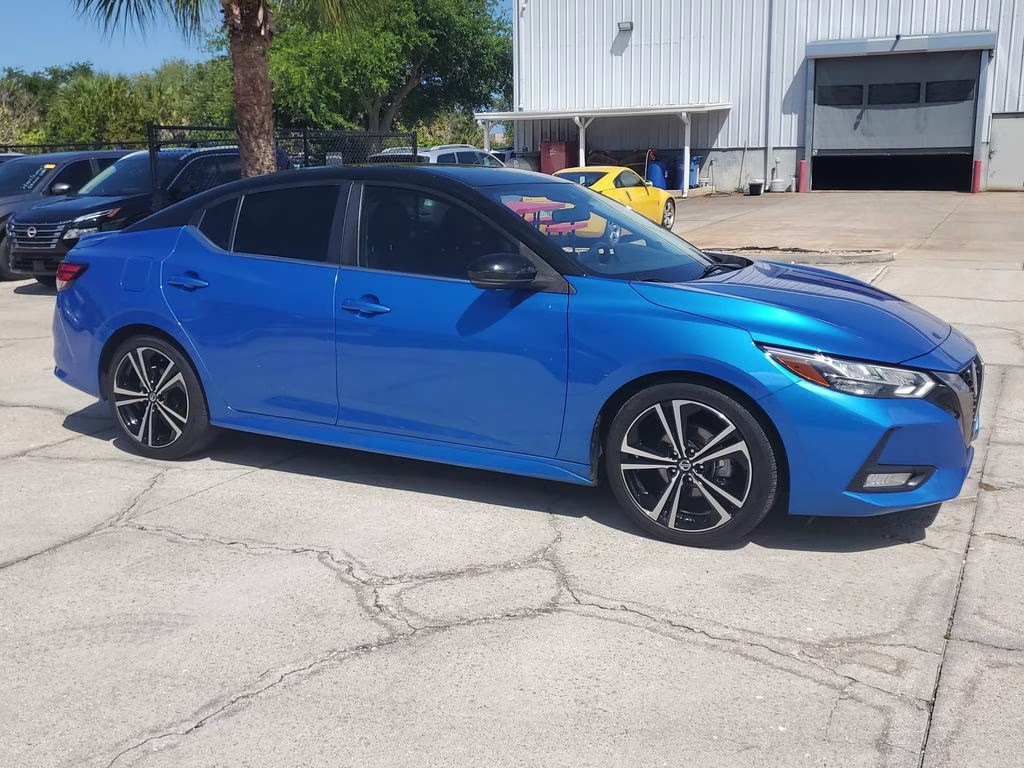 2021 Electric Blue/Super Black Nissan Sentra SR FWD Sedan