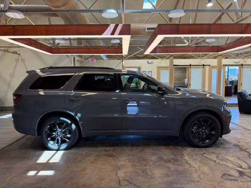 2025 Dodge Durango R/T Sport Utility 4D AWD