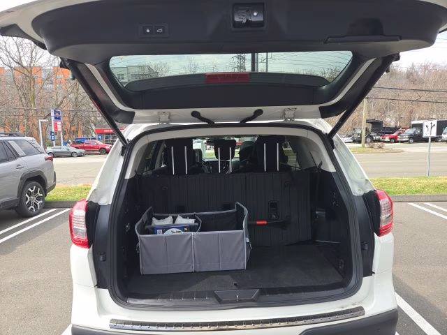 2023 Crystal White Pearl Subaru Ascent Onyx Edition AWD SUV