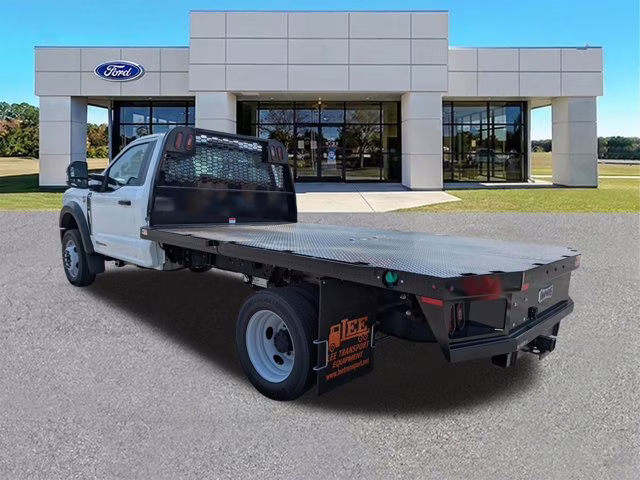 2026 Oxford White Ford Super Duty F-550 DRW XL 4X4 Truck