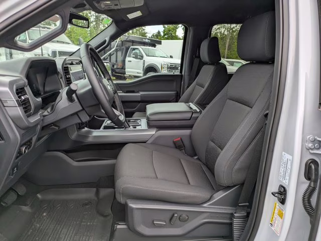 2025 Silver Metallic Ford F-150 XLT 4X4 Truck