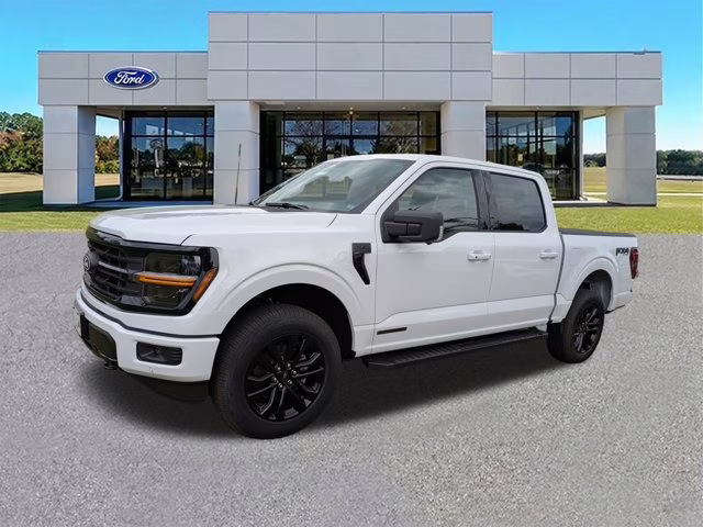 2025 Oxford White Ford F-150 XLT 4X4 Truck