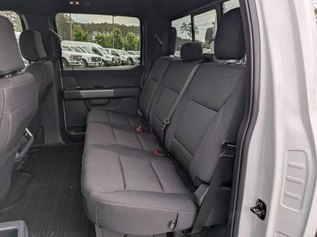 2025 Oxford White Ford F-150 XLT 4X4 Truck