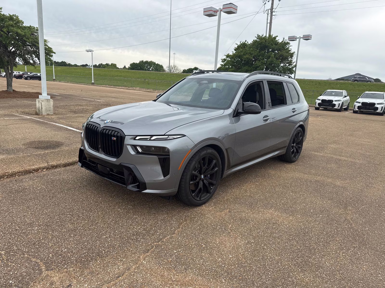 2025 Skyscraper Gray Metallic BMW X7 M60i AWD SUV