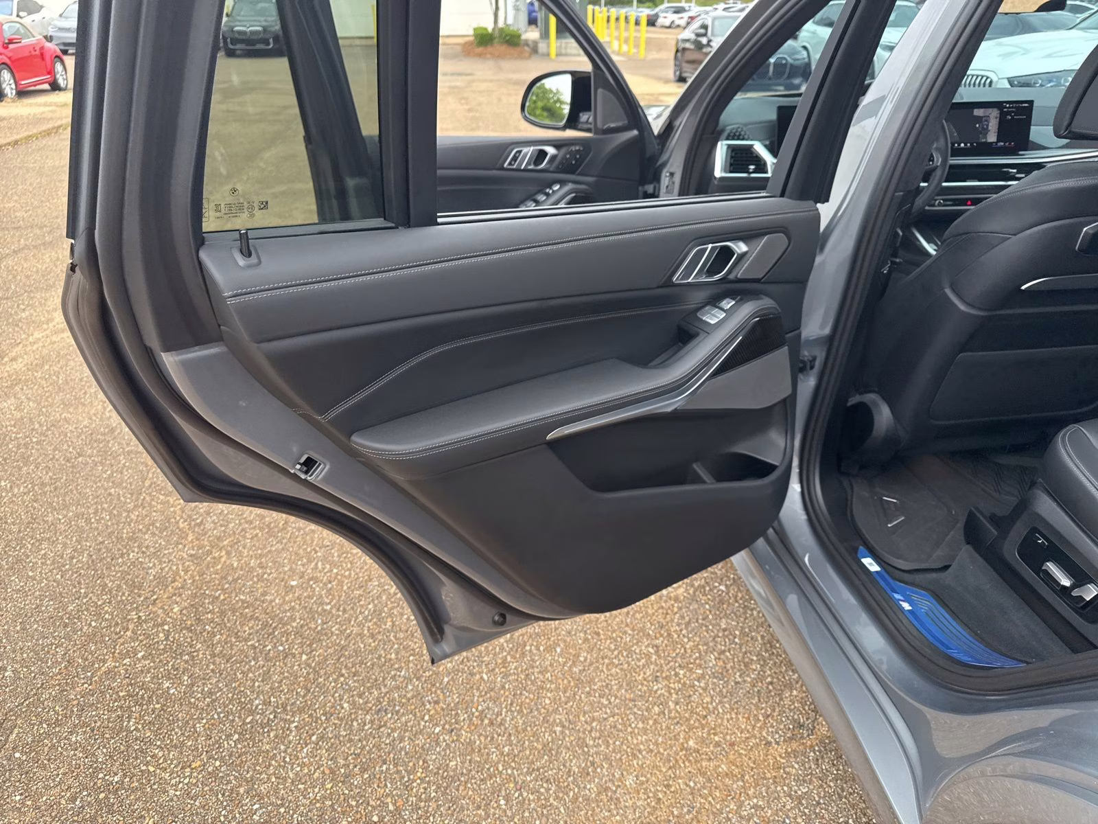 2025 Skyscraper Gray Metallic BMW X7 M60i AWD SUV