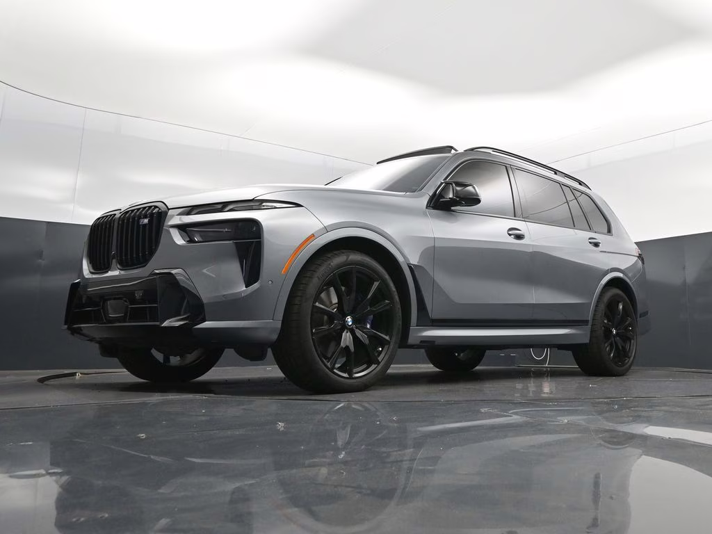 2025 Skyscraper Gray Metallic BMW X7 M60i AWD SUV