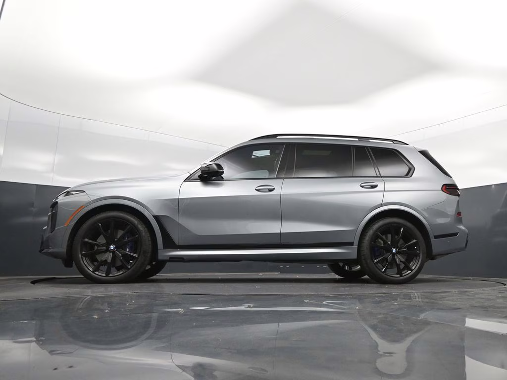 2025 Skyscraper Gray Metallic BMW X7 M60i AWD SUV